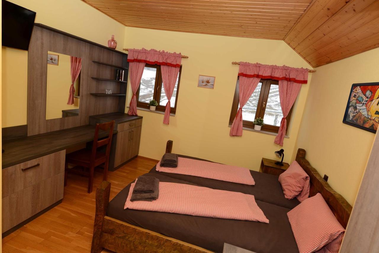 Podvesky Mlyn Hotel Tlumacov Luaran gambar