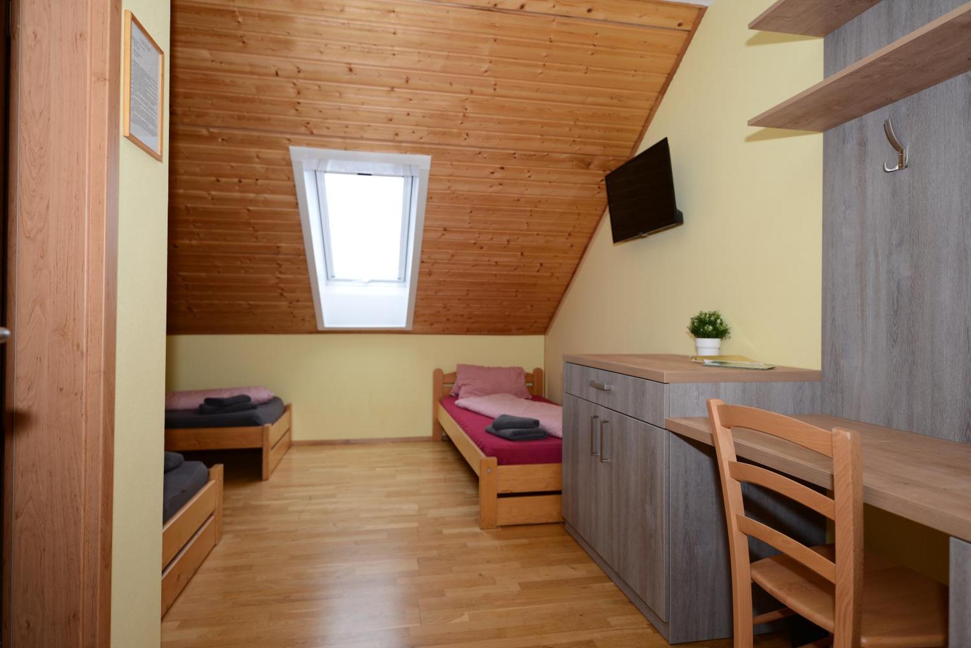 Podvesky Mlyn Hotel Tlumacov Luaran gambar