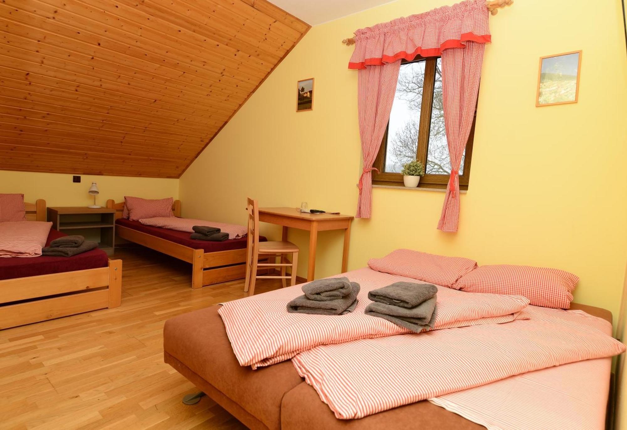 Podvesky Mlyn Hotel Tlumacov Luaran gambar