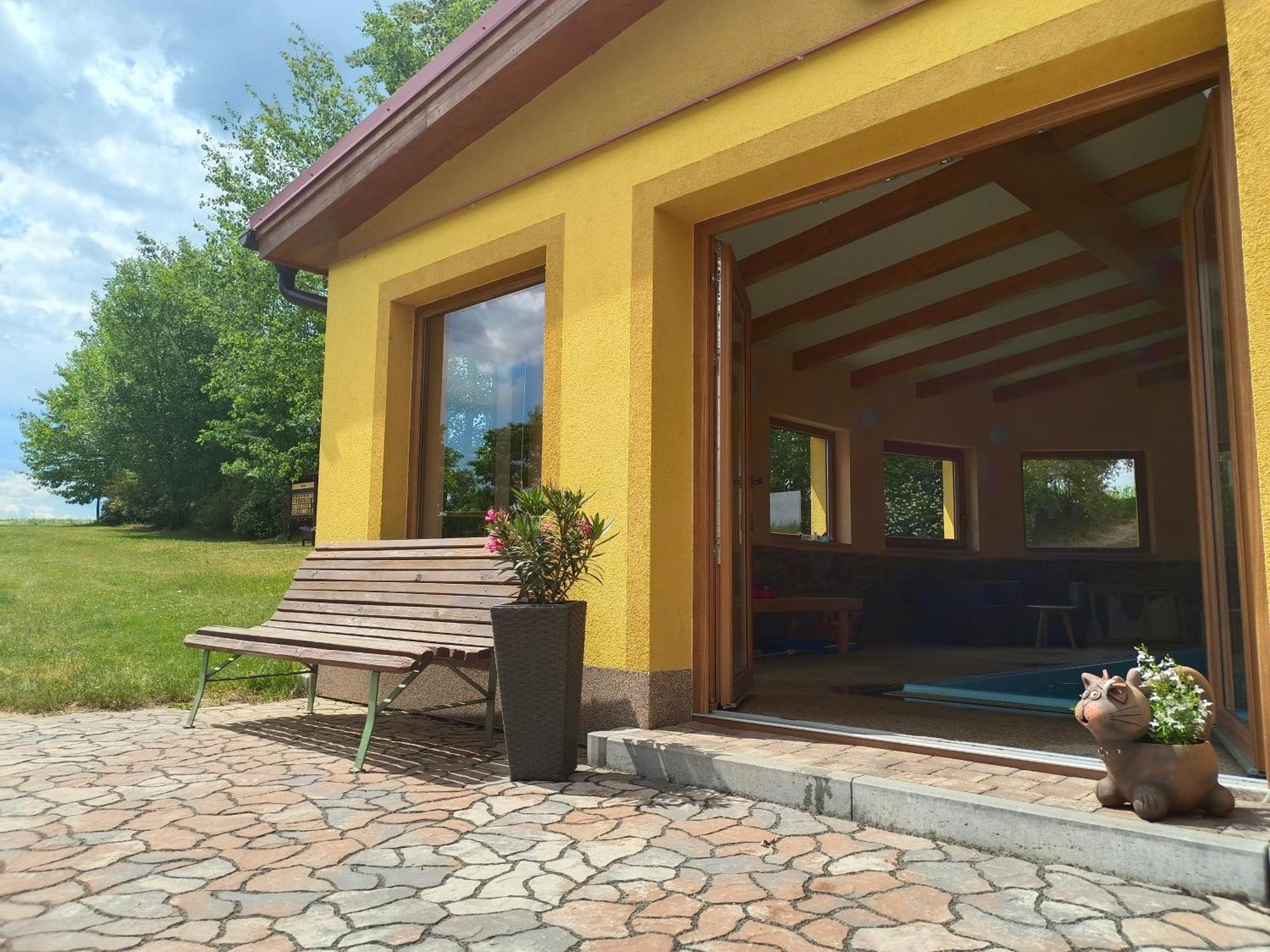 Podvesky Mlyn Hotel Tlumacov Luaran gambar