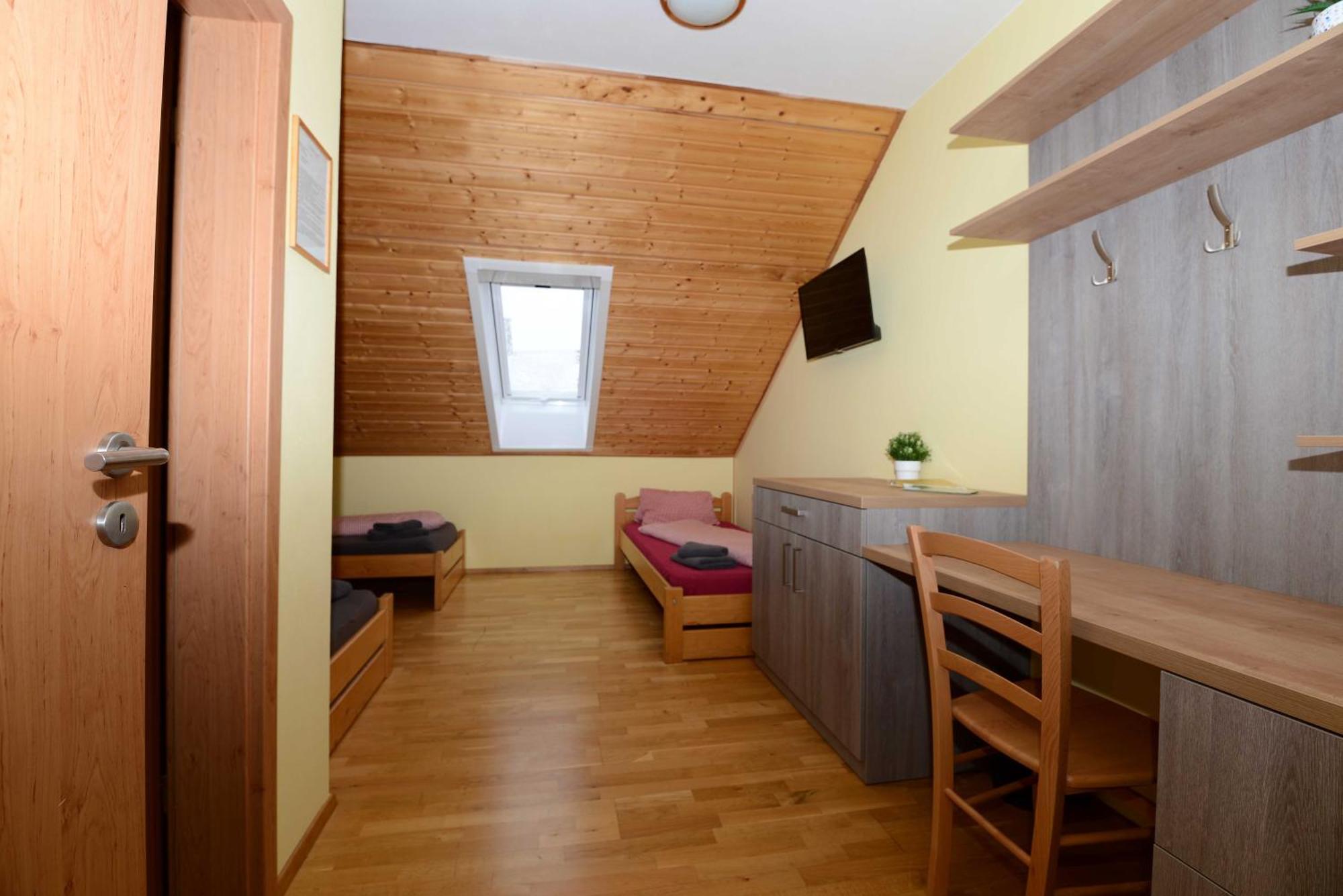 Podvesky Mlyn Hotel Tlumacov Luaran gambar